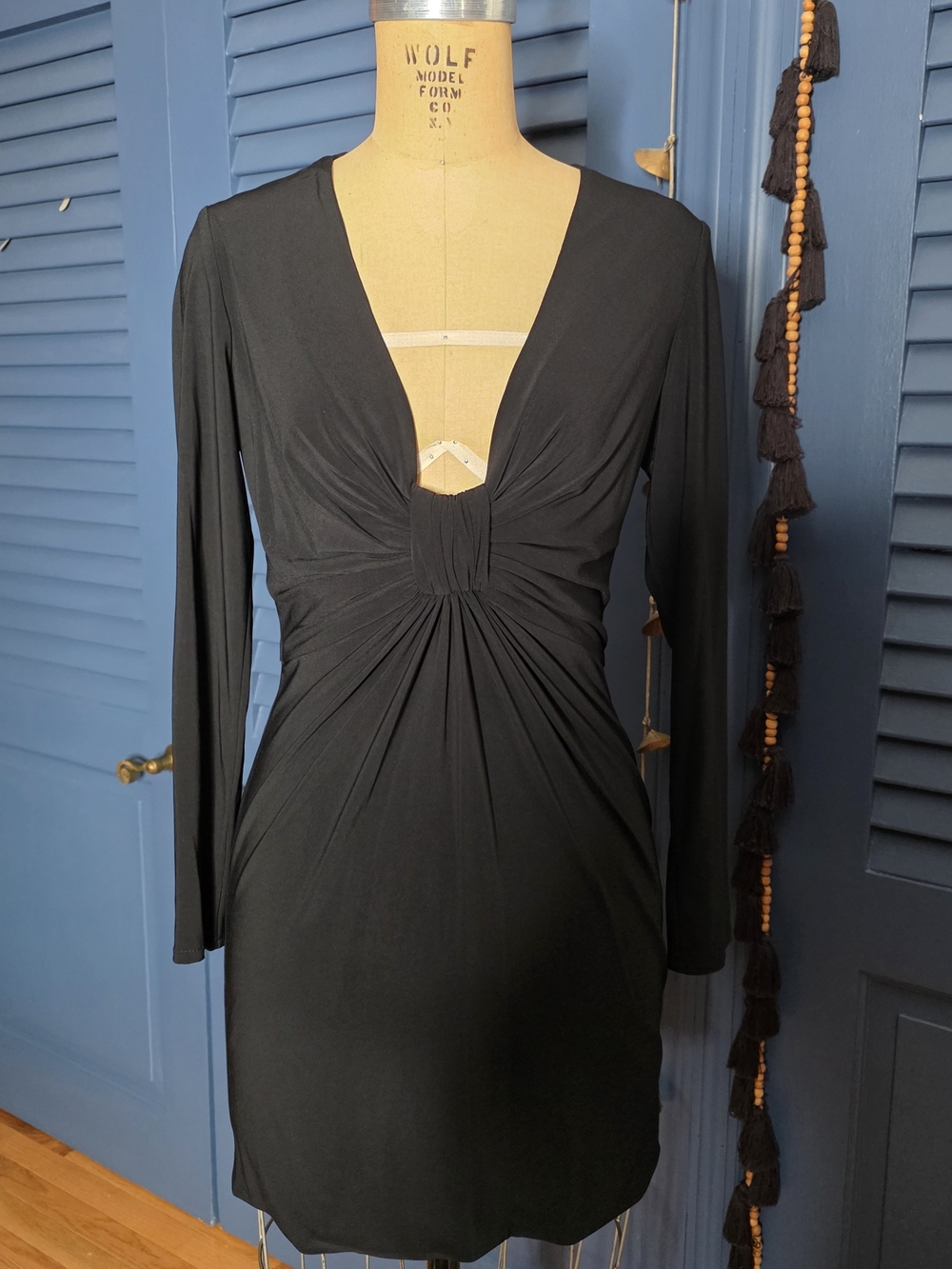 Mac Duggal Black Long-Sleeve Twist-Front V-Neck Dress